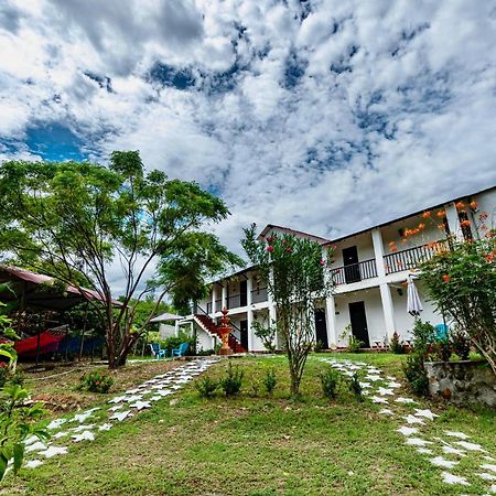 Cosmos Tatacoa Hotel Villavieja Ngoại thất bức ảnh
