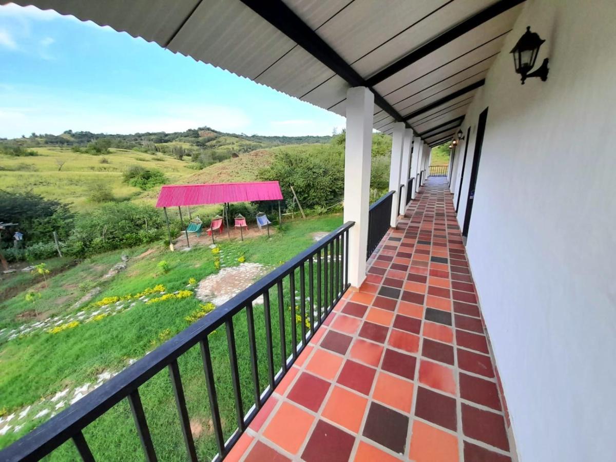 Cosmos Tatacoa Hotel Villavieja Ngoại thất bức ảnh