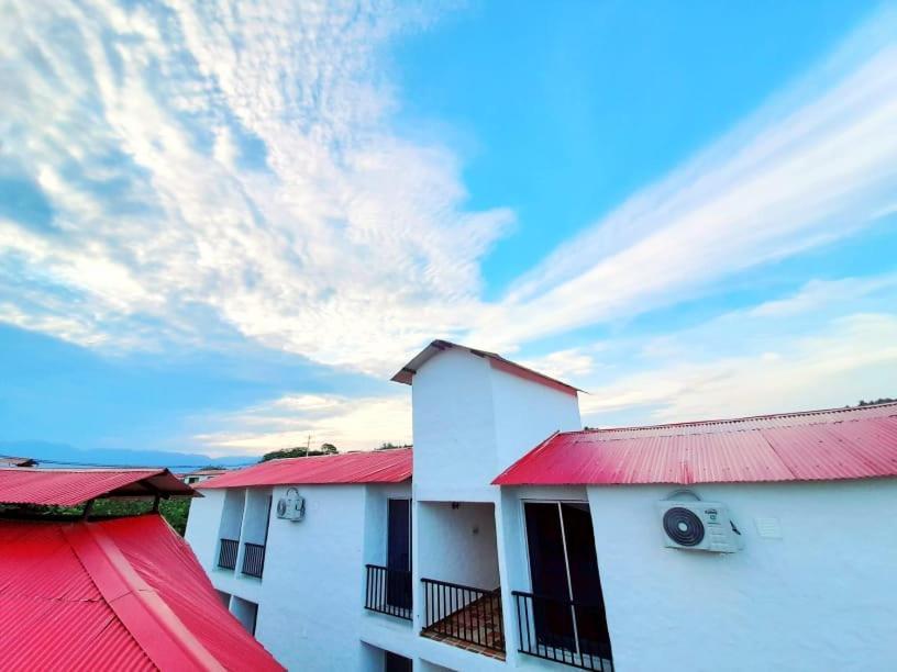 Cosmos Tatacoa Hotel Villavieja Ngoại thất bức ảnh